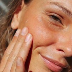 Self-tanning face cream