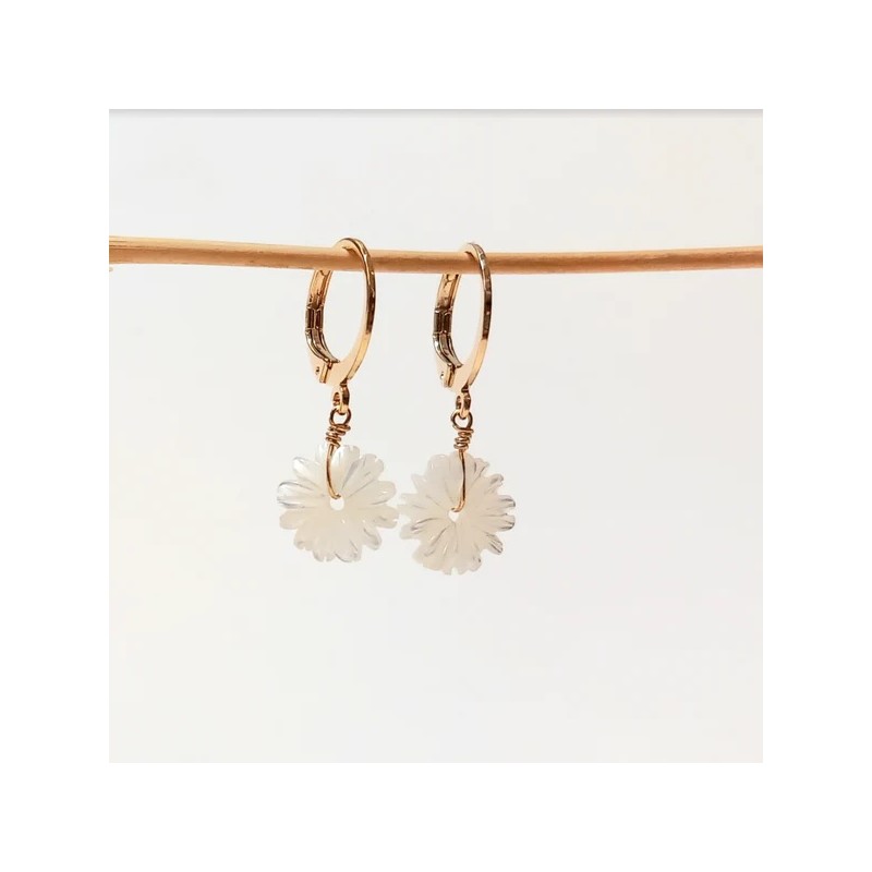 Boucles d'oreilles fleur - Nacre